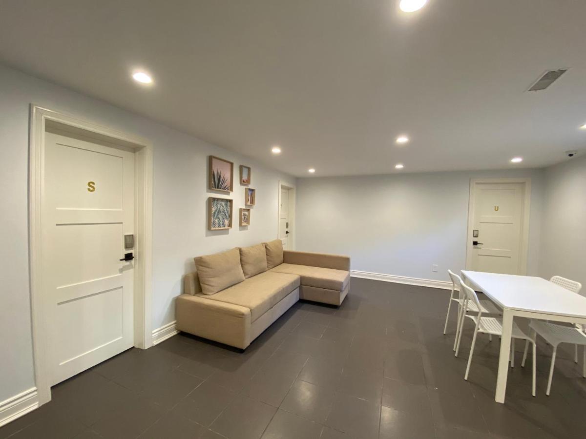 Yonge And Finch Subway !U Spacious & Cozy Private Bdr With Shared Bathroom โตรอนโต ภายนอก รูปภาพ